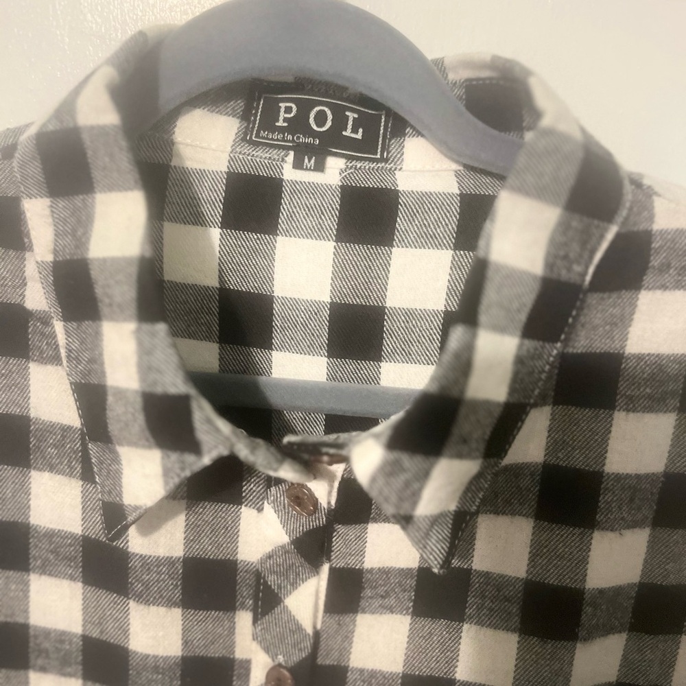 POL Black and White Plaid flannel button down shirt/jacket size medium